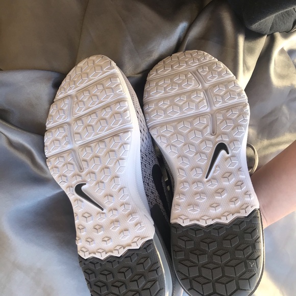 NWOT🌷Men’s Nike Air Max Typha Shoes - Picture 7 of 8